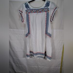 Johnny Was White Top with Multicolor Embroidery